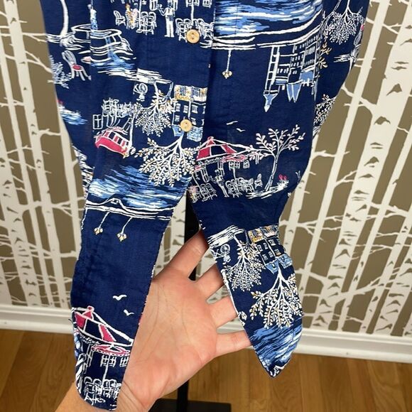 Carnival Cafe Novelty Print Button Up Tie Front Short Sleeve Top sz M - Picture 9 of 9